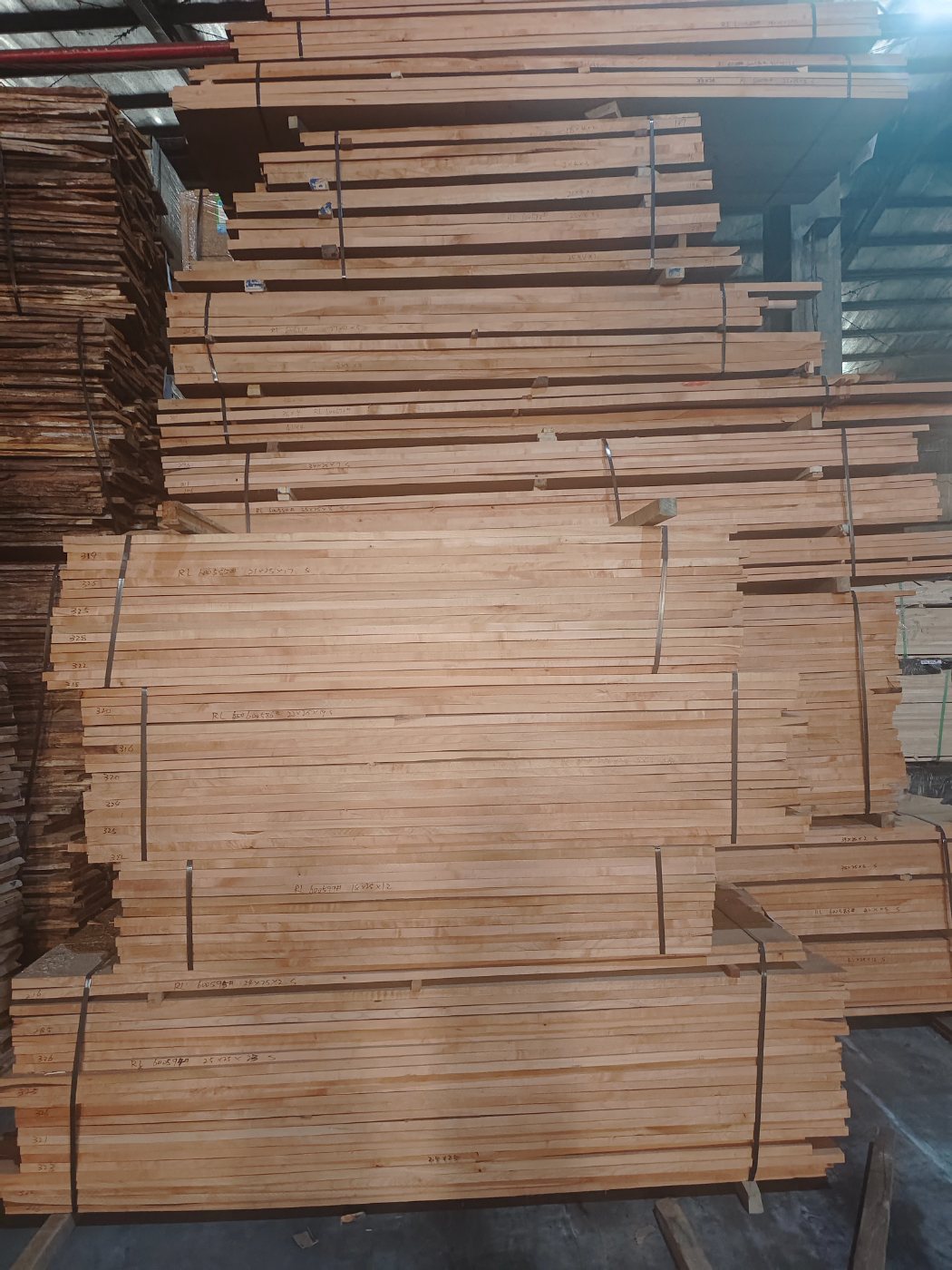 ไม้เชอร์รี · Trung Long Wood